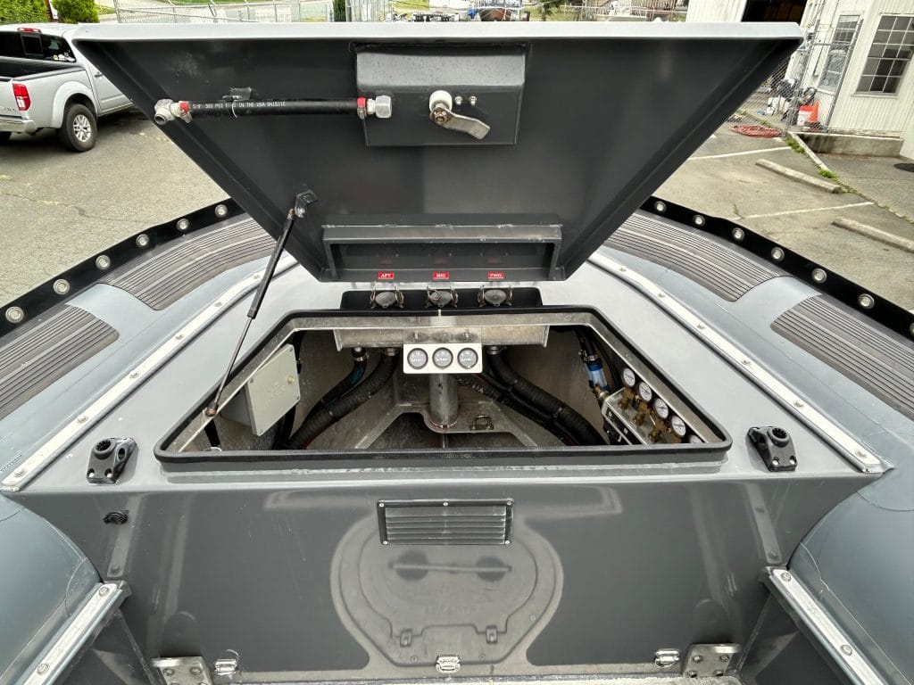 2015 Titan 33