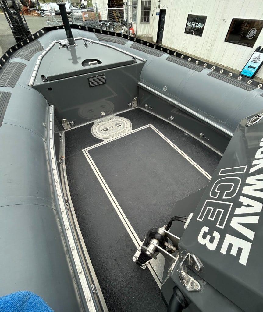 2015 Titan 33