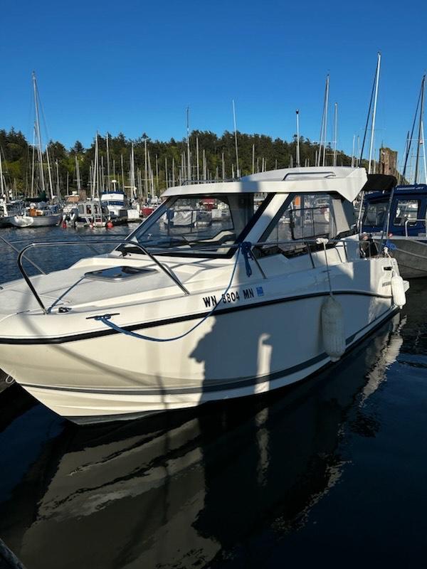 Trophy 23 Explorer