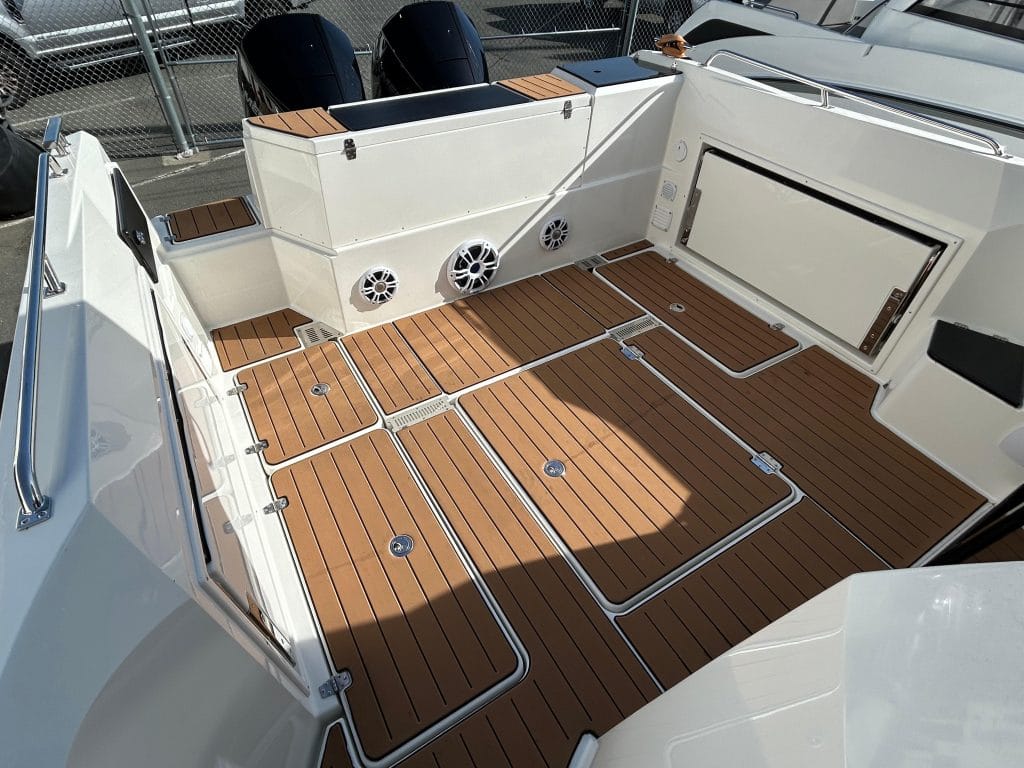 2024 Parker Poland 800 Pilothouse (Boat Show Special)