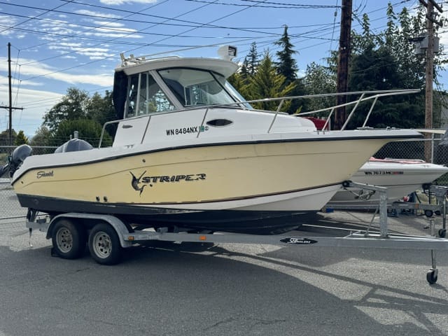 2007 Sea swirl Striper 2101